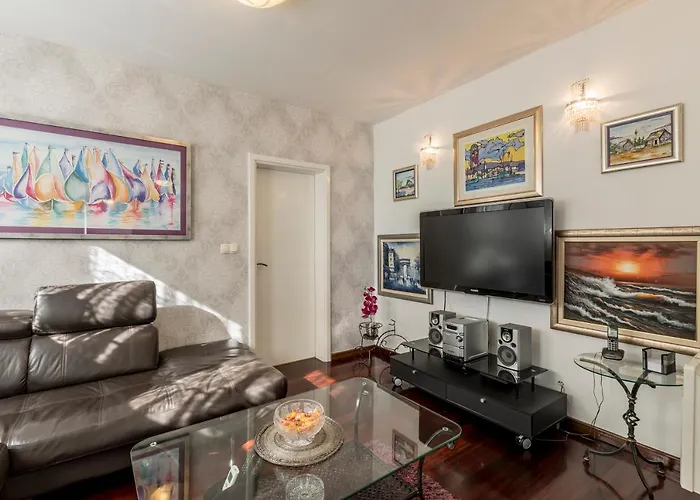 Noemi Ii Luxury 公寓 索林