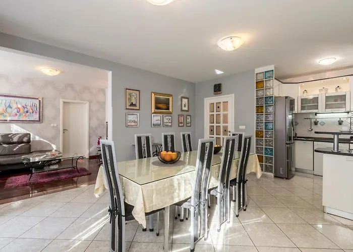 Noemi Ii Luxury 公寓 索林